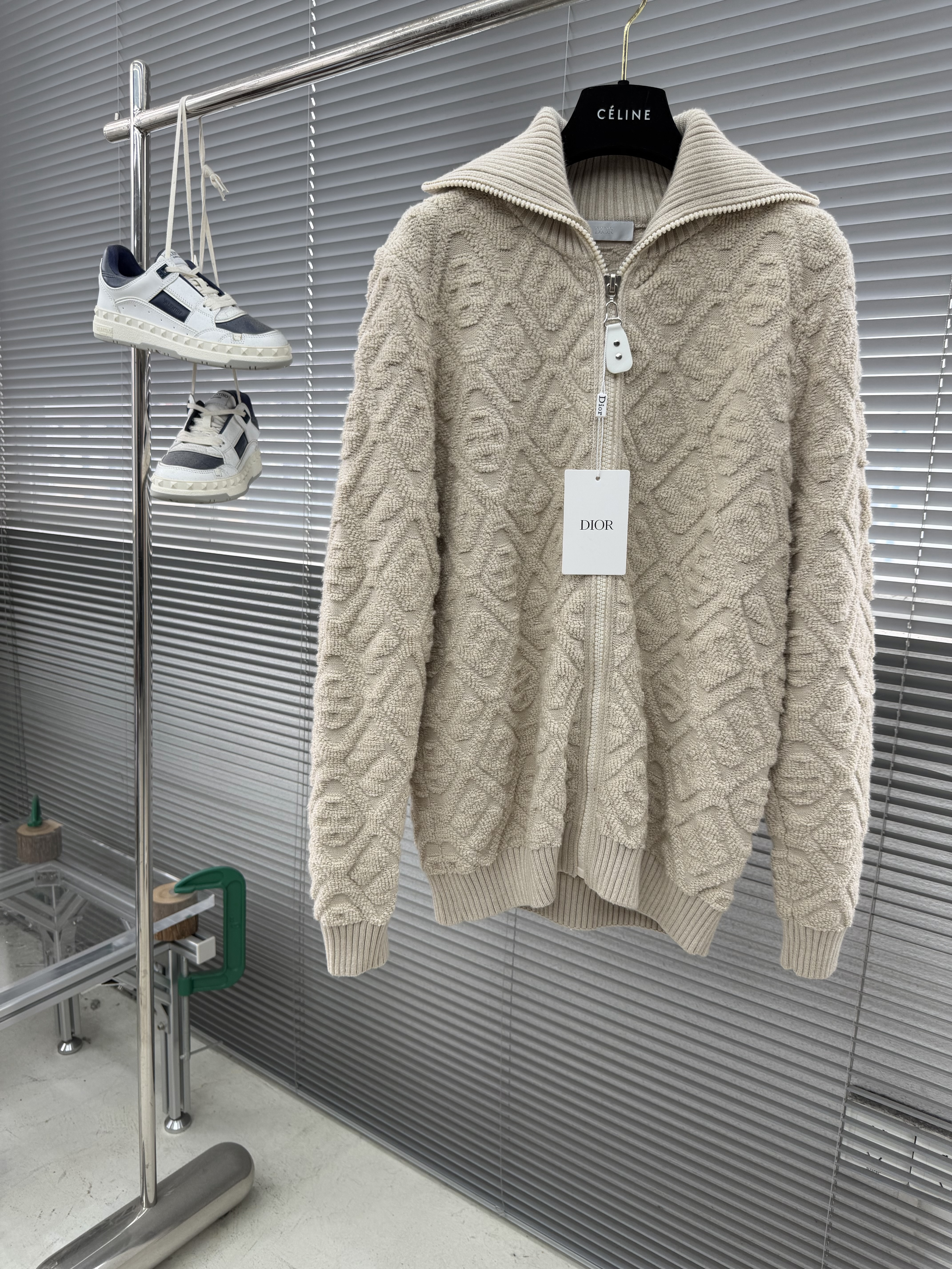 지방시 Givenchy 가디건