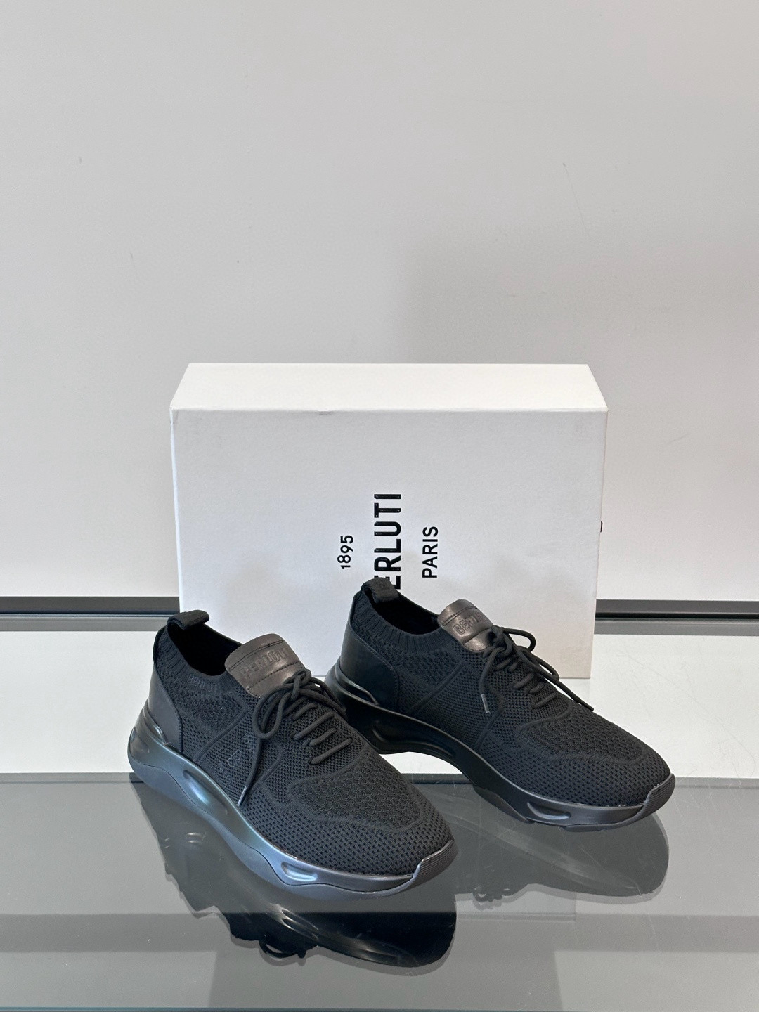 벨루티 Berluti Shadow 스니커즈