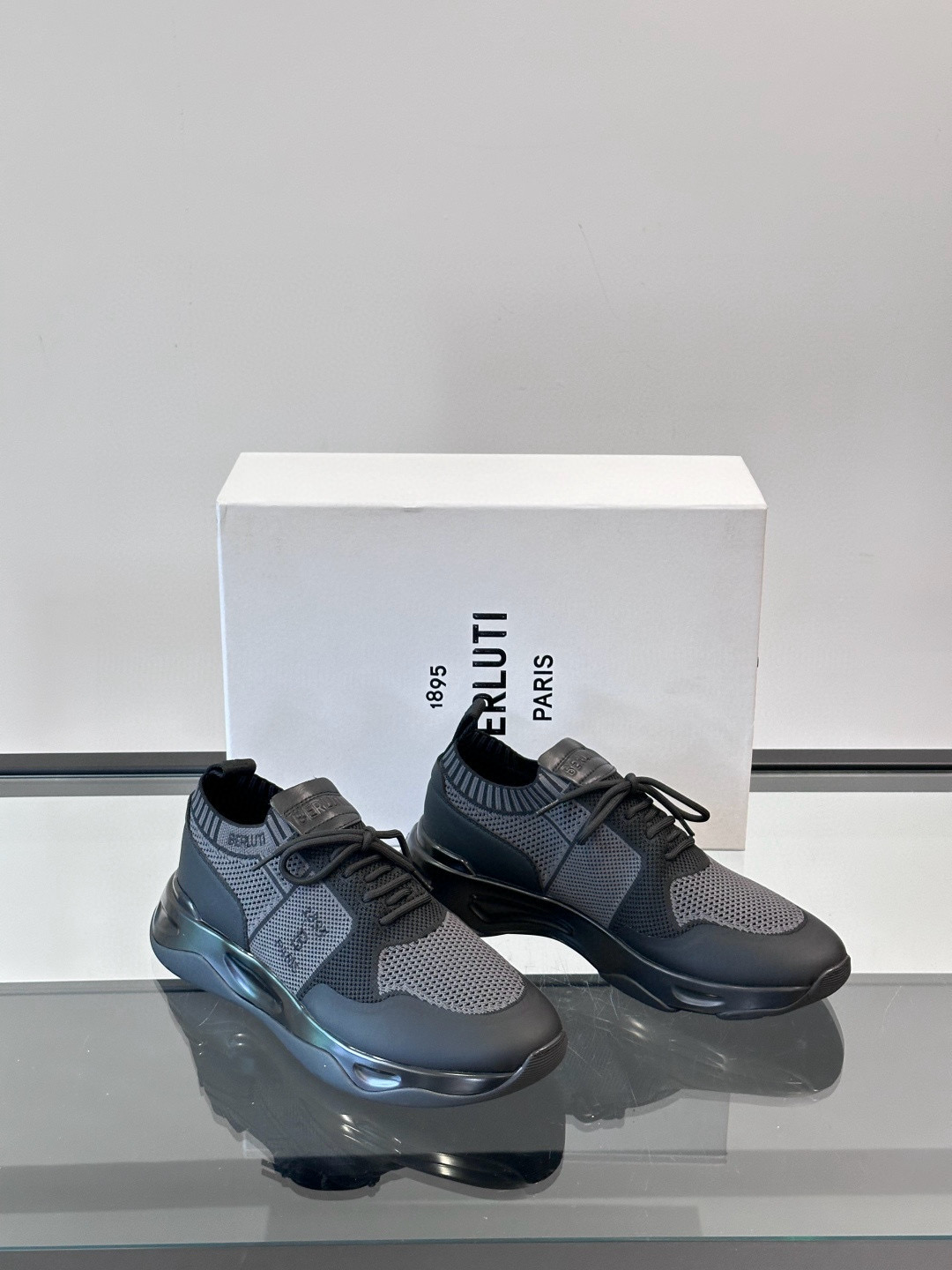 벨루티 Berluti Shadow 스니커즈