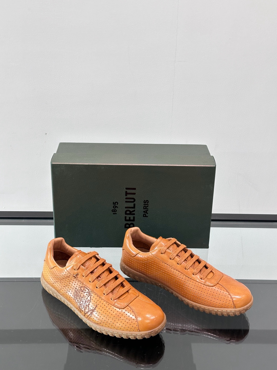 벨루티 Berluti 스니커즈