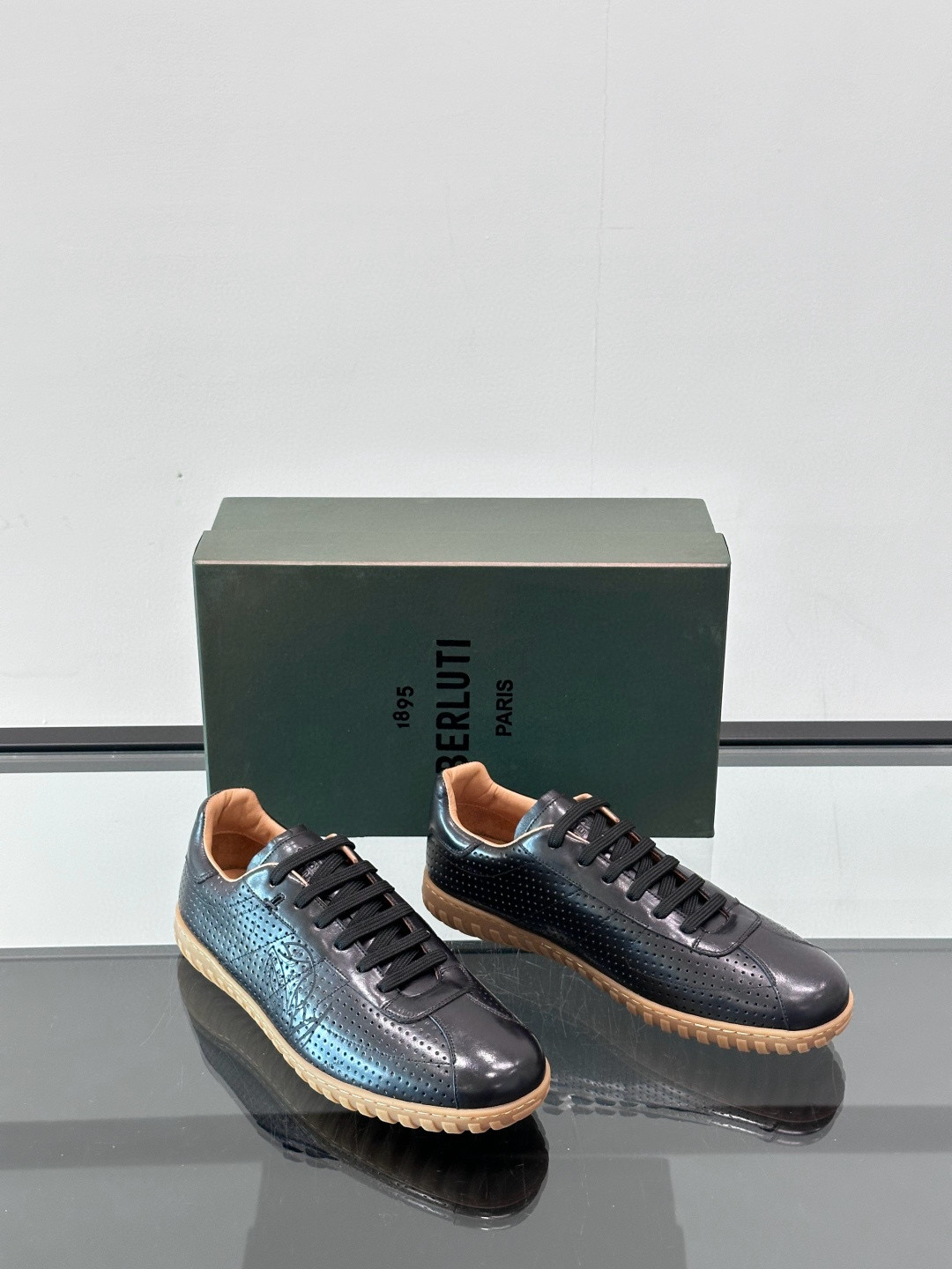 벨루티 Berluti 스니커즈