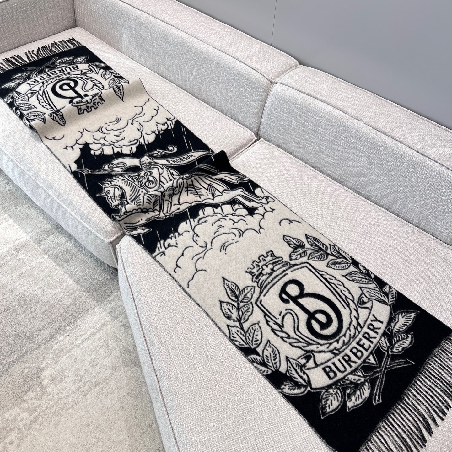 버버리 Burberry 캐시미어 케이프 210x50cm