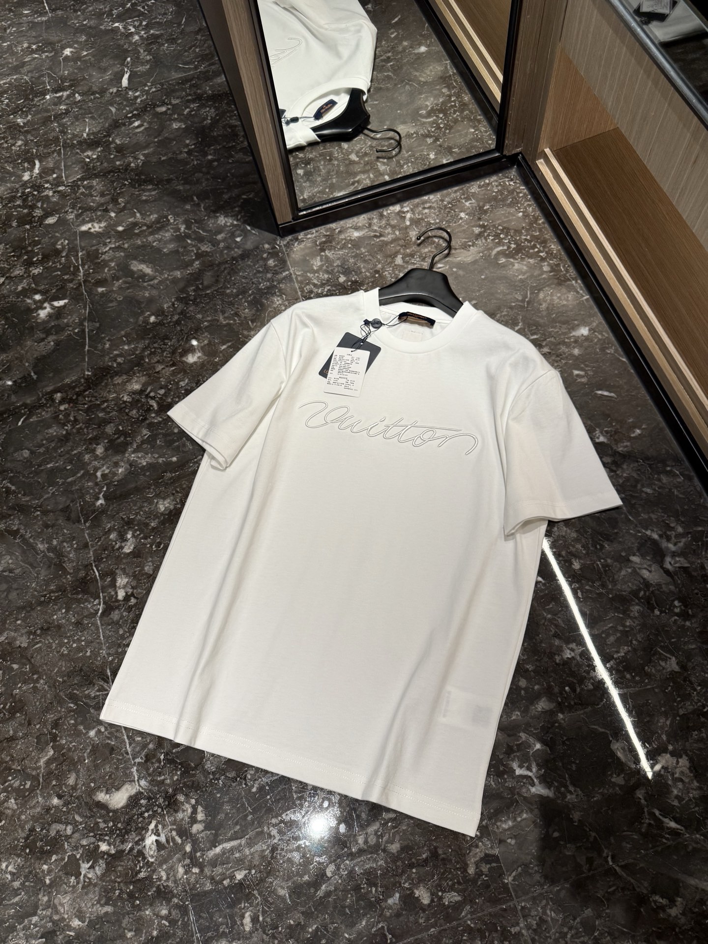 루이비통 Louis Vuitton 반팔 티셔츠