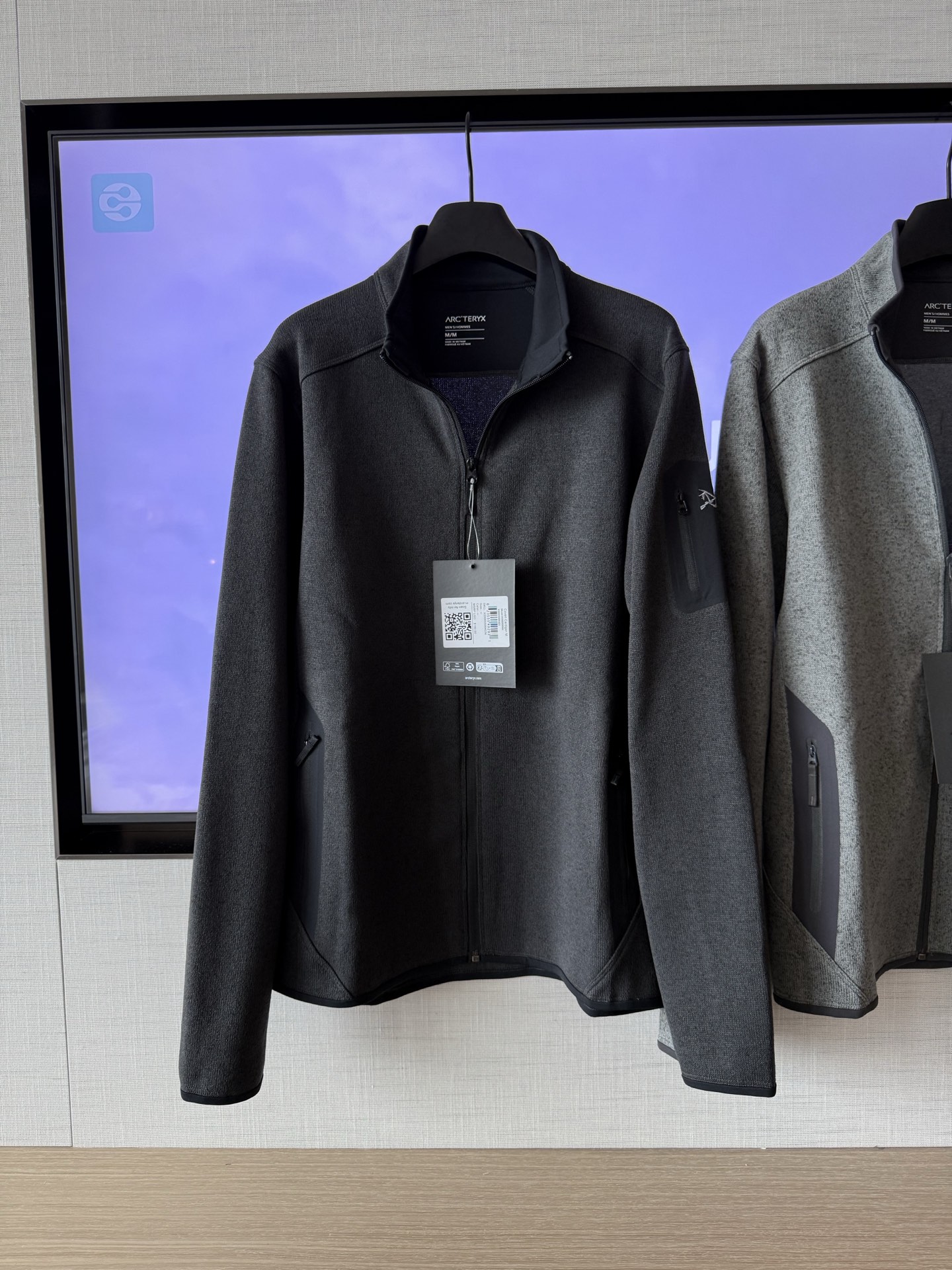 아크테릭스 ARC'TERYX covert 재킷