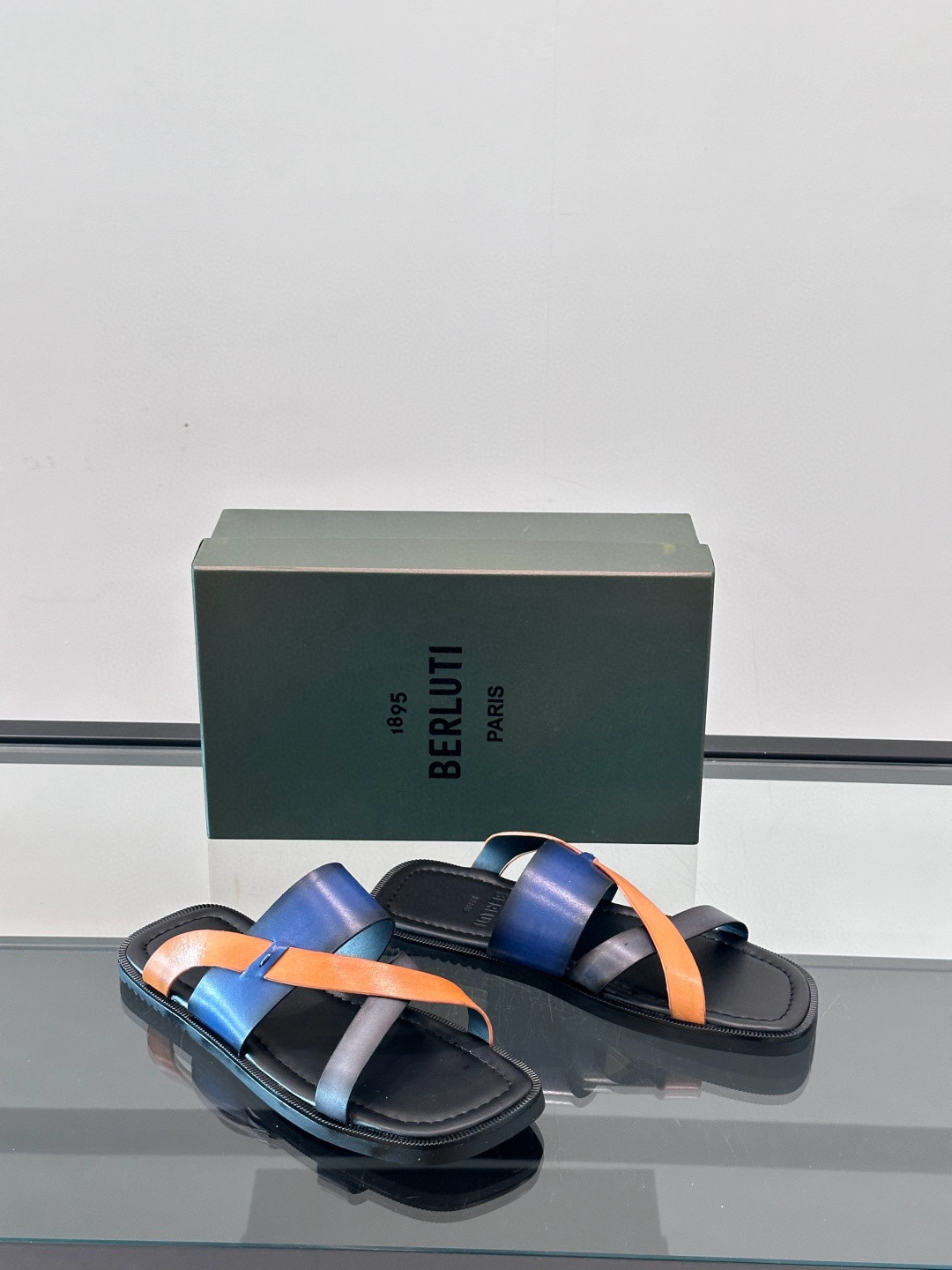 벨루티 Berluti 슬리퍼