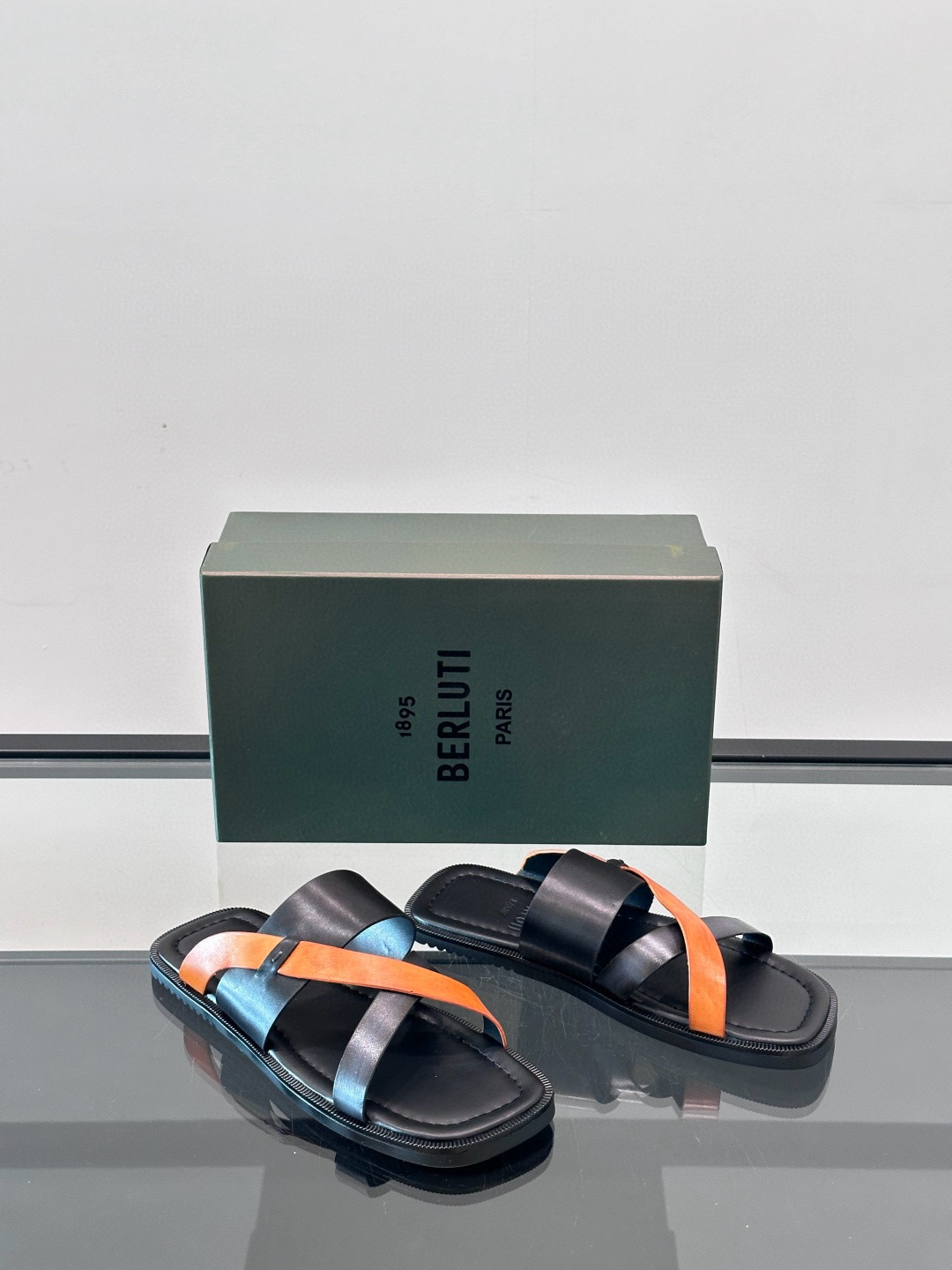 벨루티 Berluti 슬리퍼