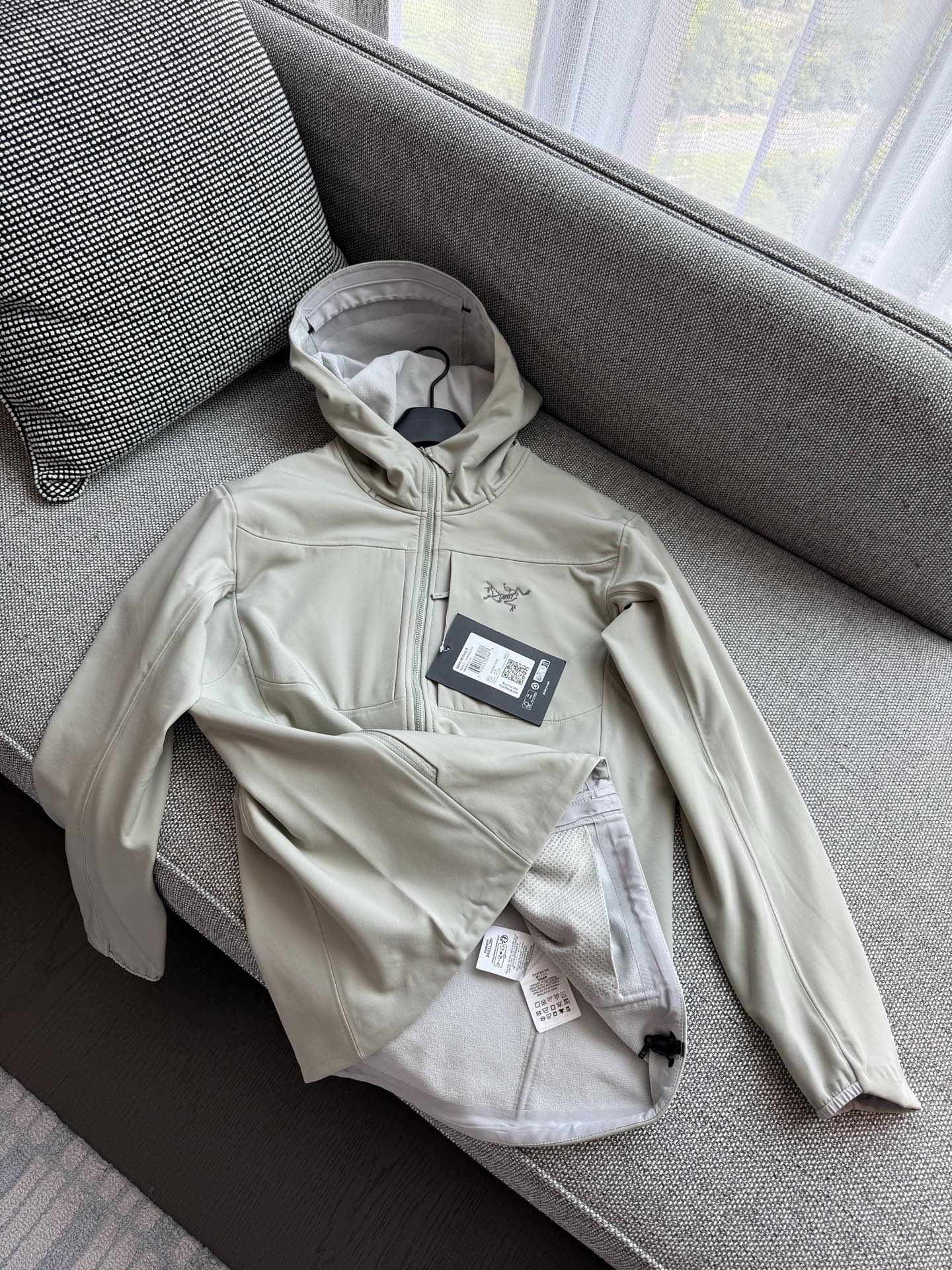 아크테릭스 ARC'TERYX  재킷