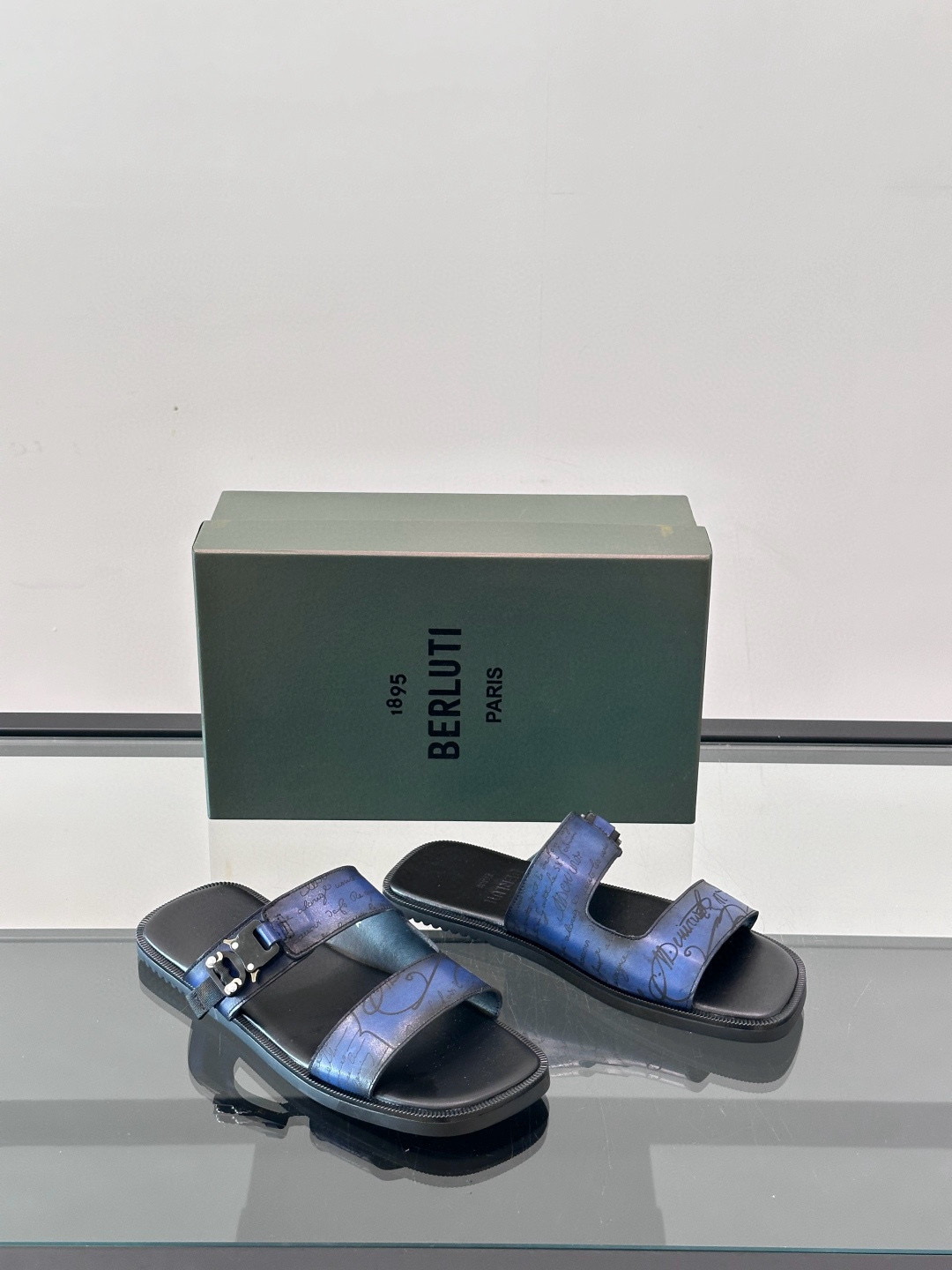 벨루티 Berluti 슬리퍼