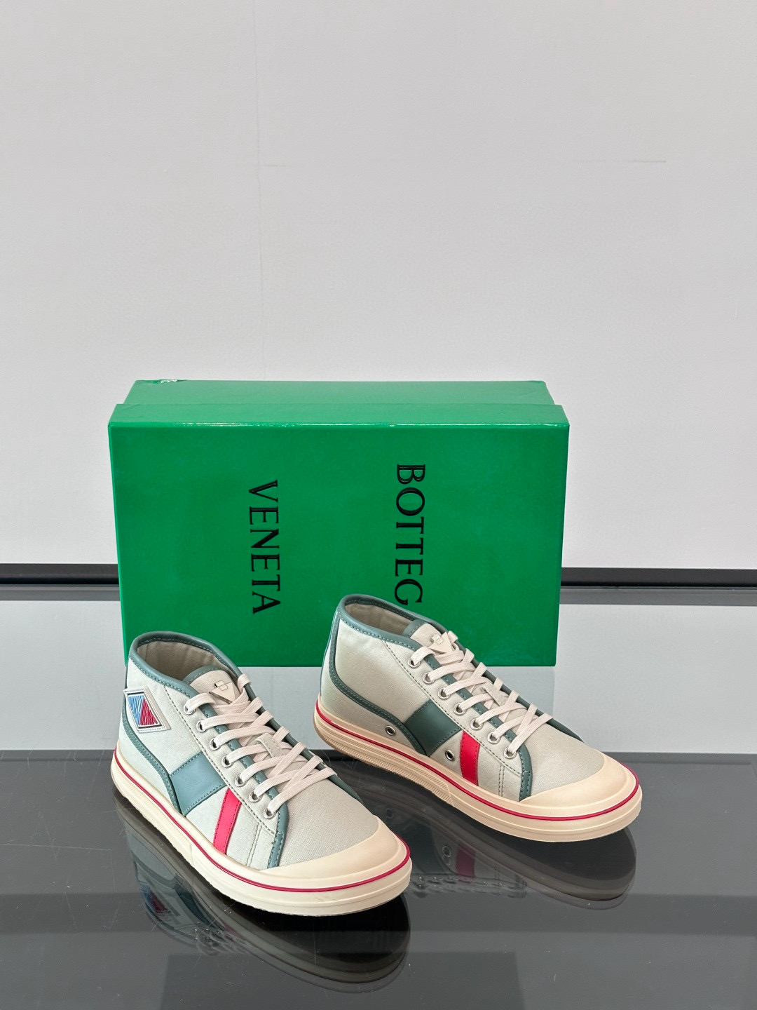 보테가 베네타 Bottega Veneta Eliot 스니커즈