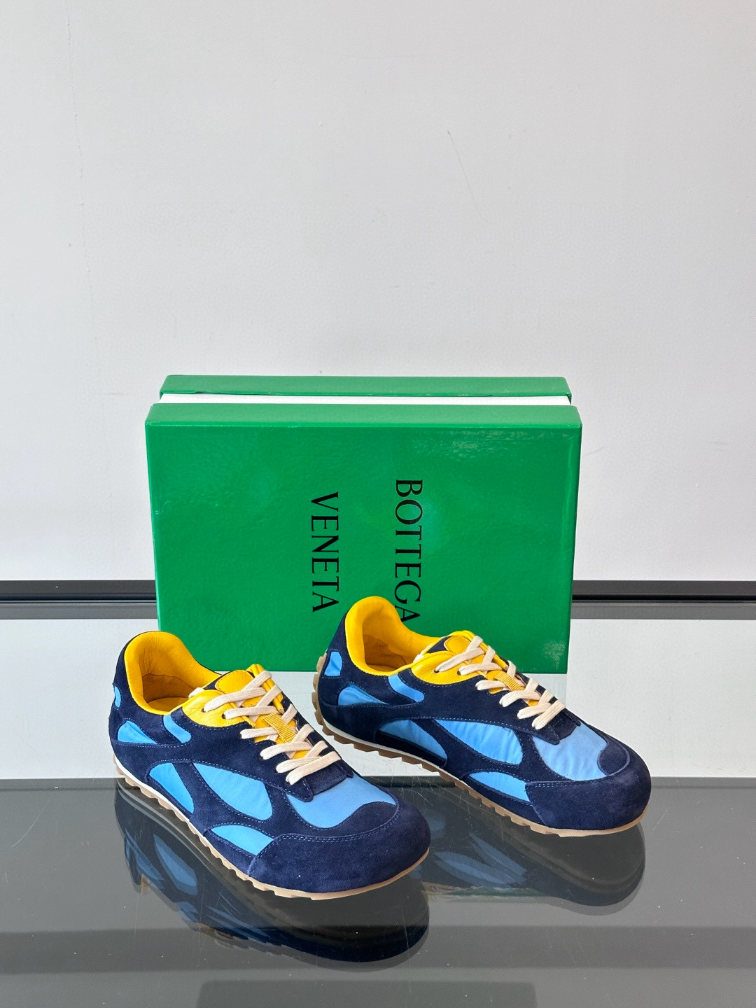 보테가 베네타 Bottega Veneta Orbit 스니커즈