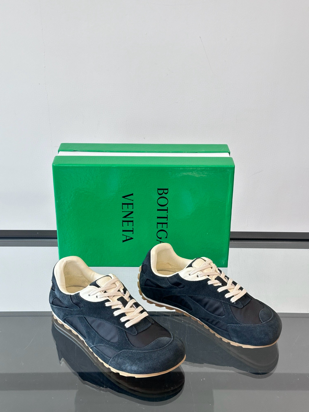 보테가 베네타 Bottega Veneta Orbit 스니커즈