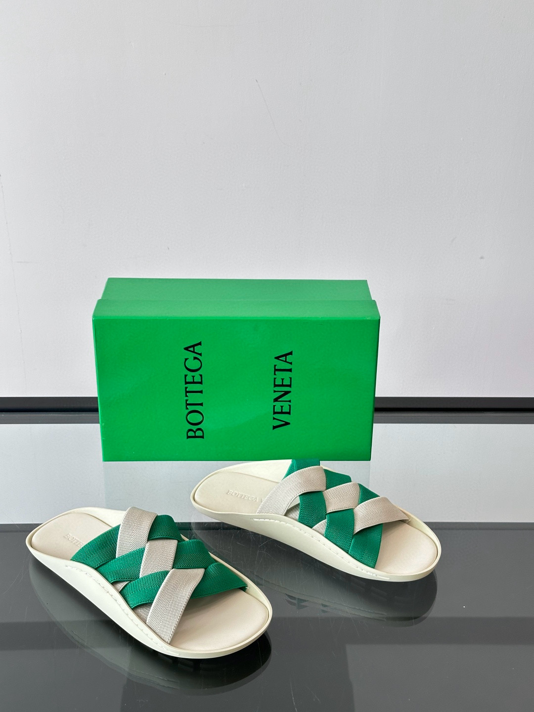 보테가 베네타 Bottega Veneta Sanlon02 슬리퍼