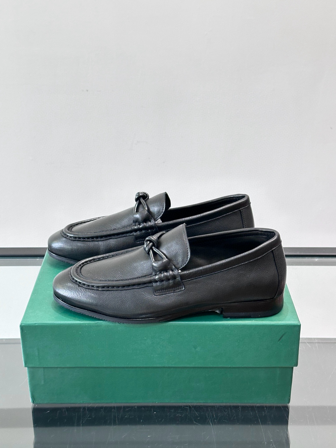 보테가 베네타 Bottega Veneta 로퍼 슈즈