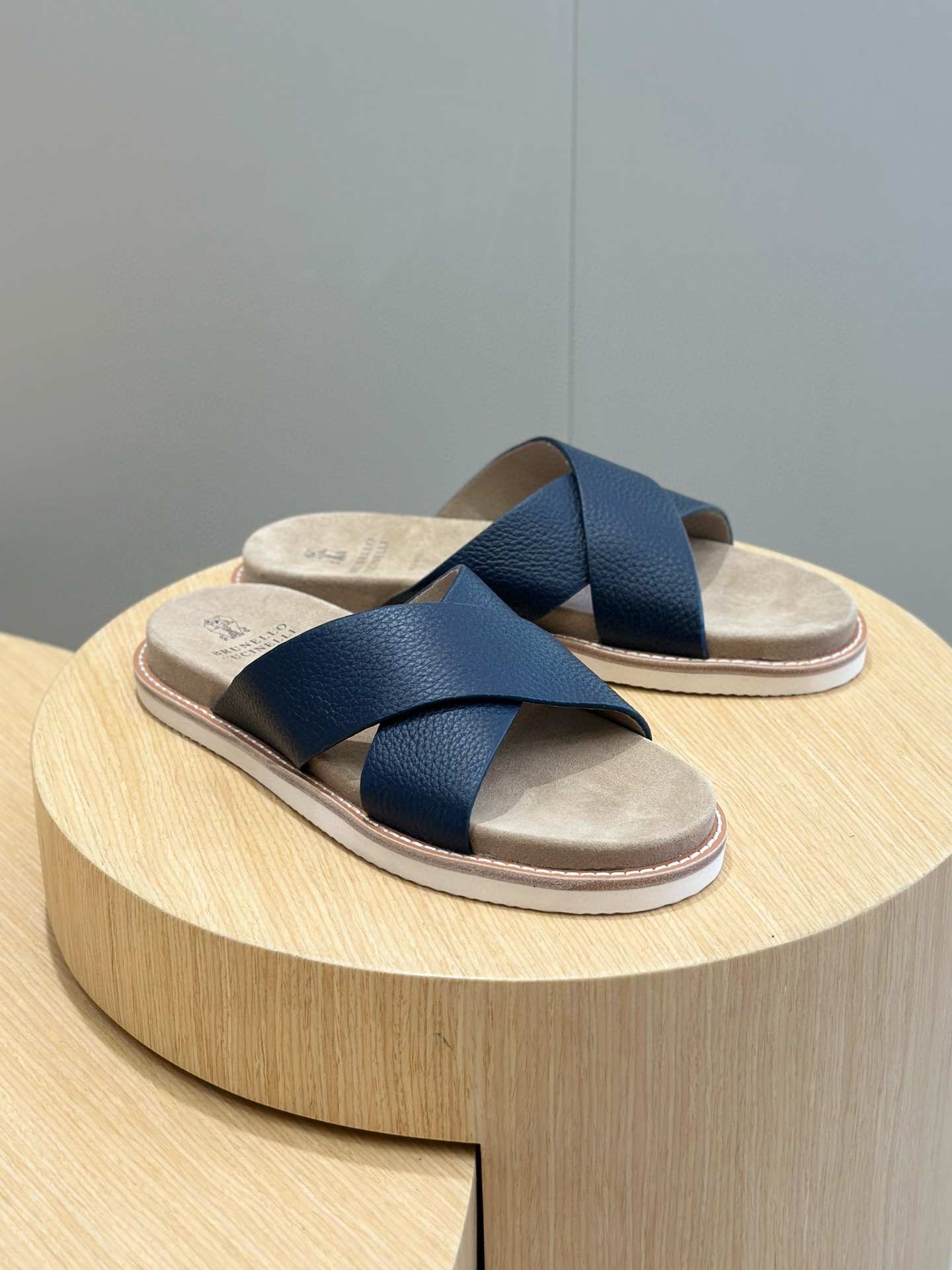 브루넬로 쿠치넬리 Brunello Cucinelli 슬리퍼