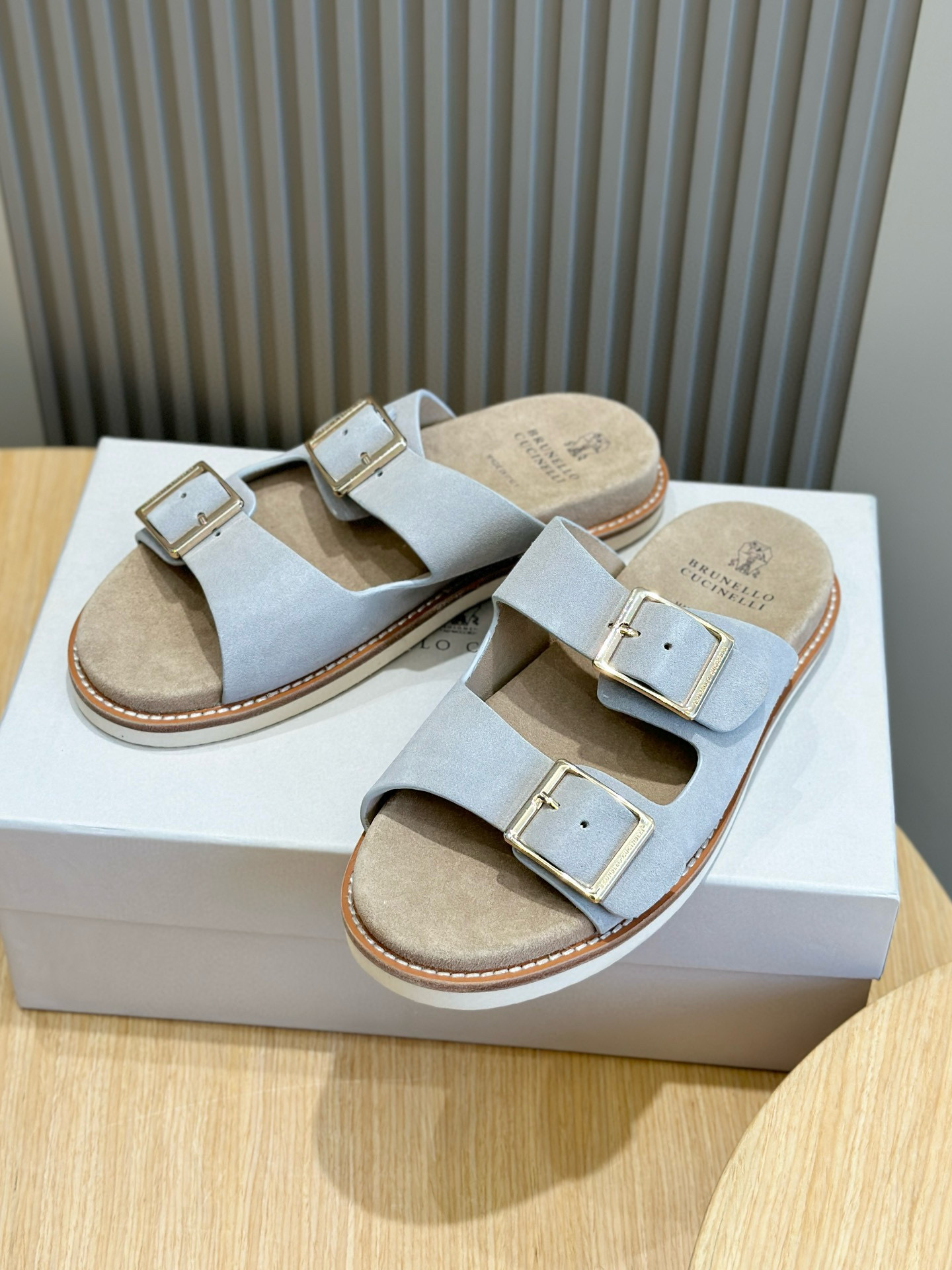 브루넬로 쿠치넬리 Brunello Cucinelli 슬리퍼