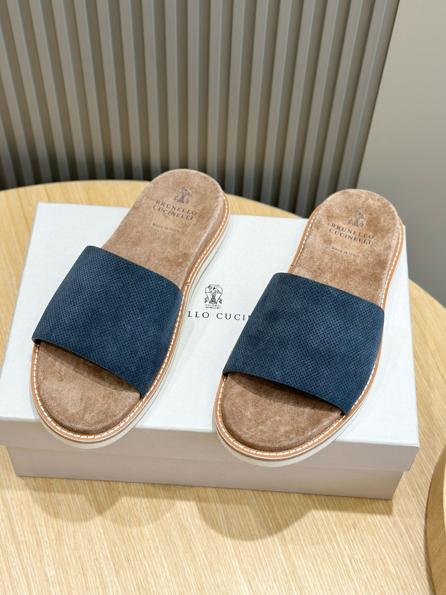 브루넬로 쿠치넬리 Brunello Cucinelli 슬리퍼