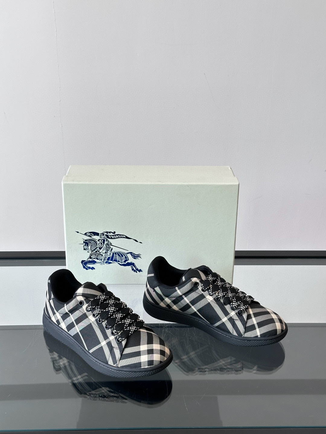 버버리 Burberry Terrace 스니커즈