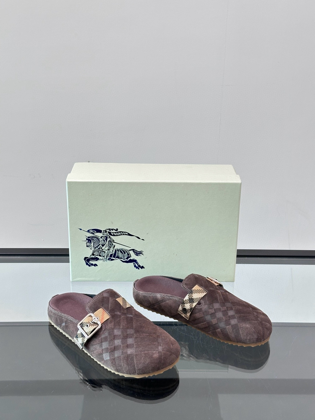 버버리 Burberry Urchin Mules 뮬