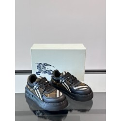 버버리 Burberry 스니커즈