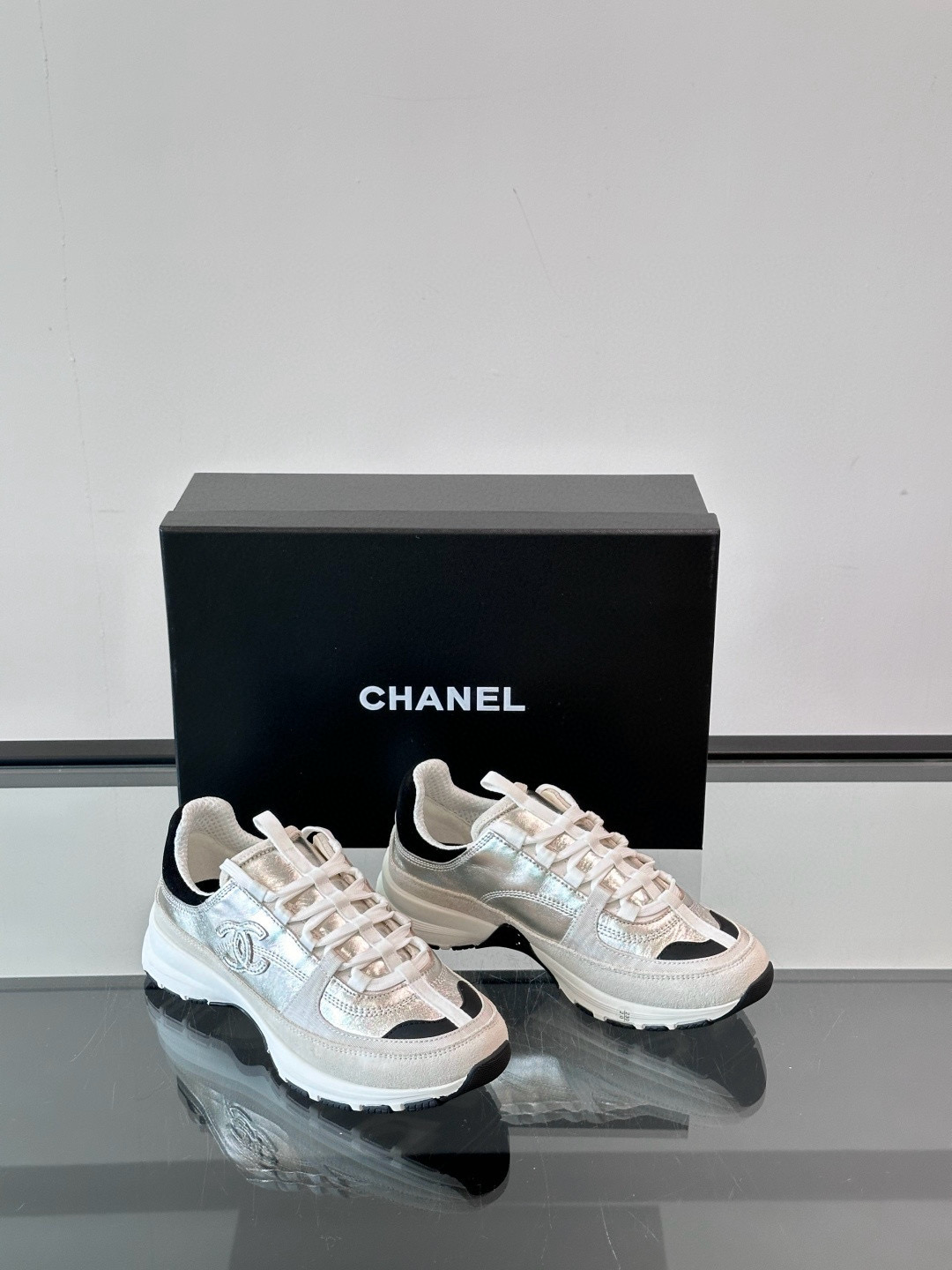 샤넬 CHANEL 스니커즈