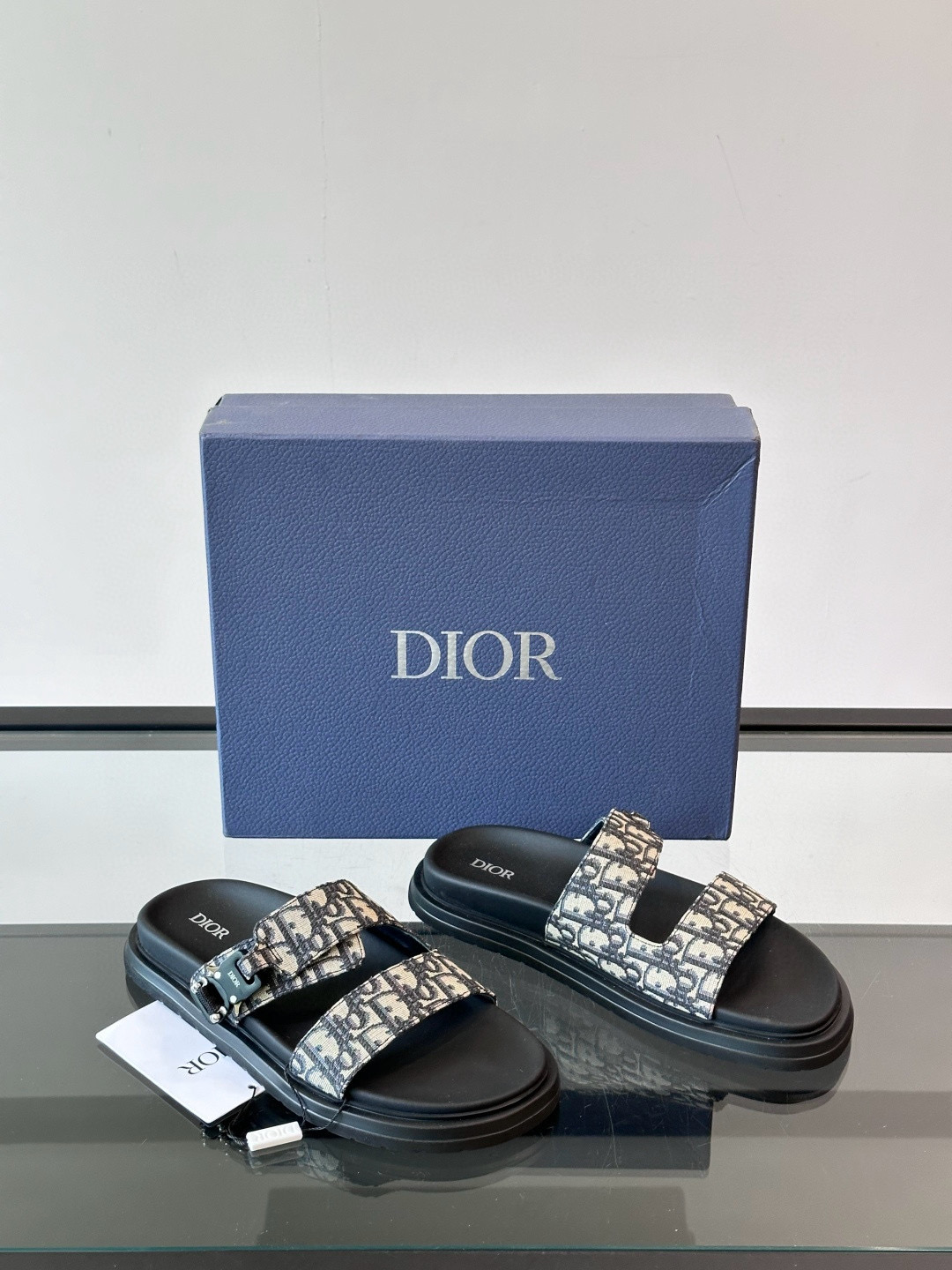디올 Dior Aque 슬리퍼