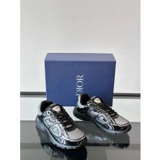 디올 Dior B30 스니커즈