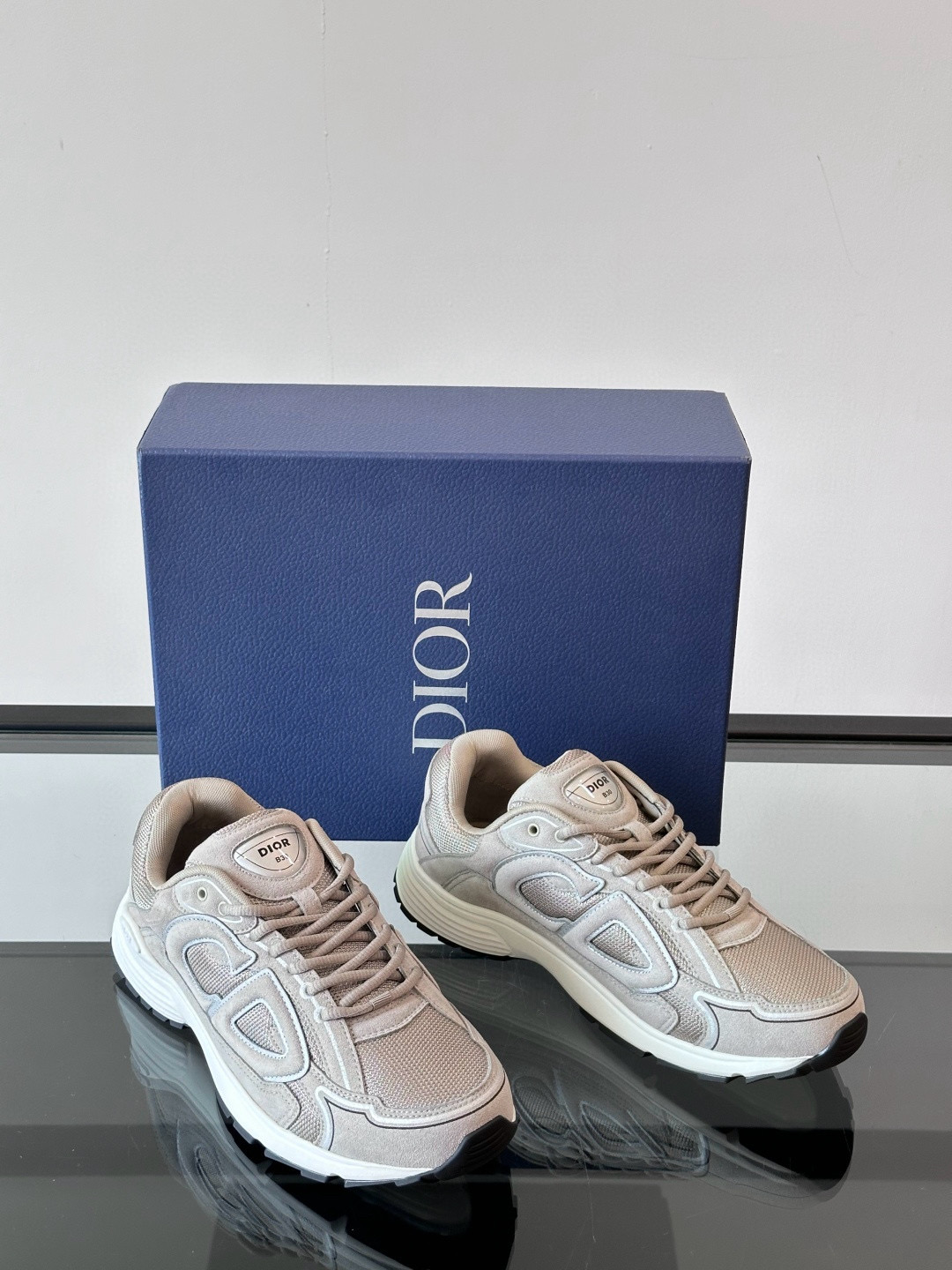 디올 Dior B30 스니커즈