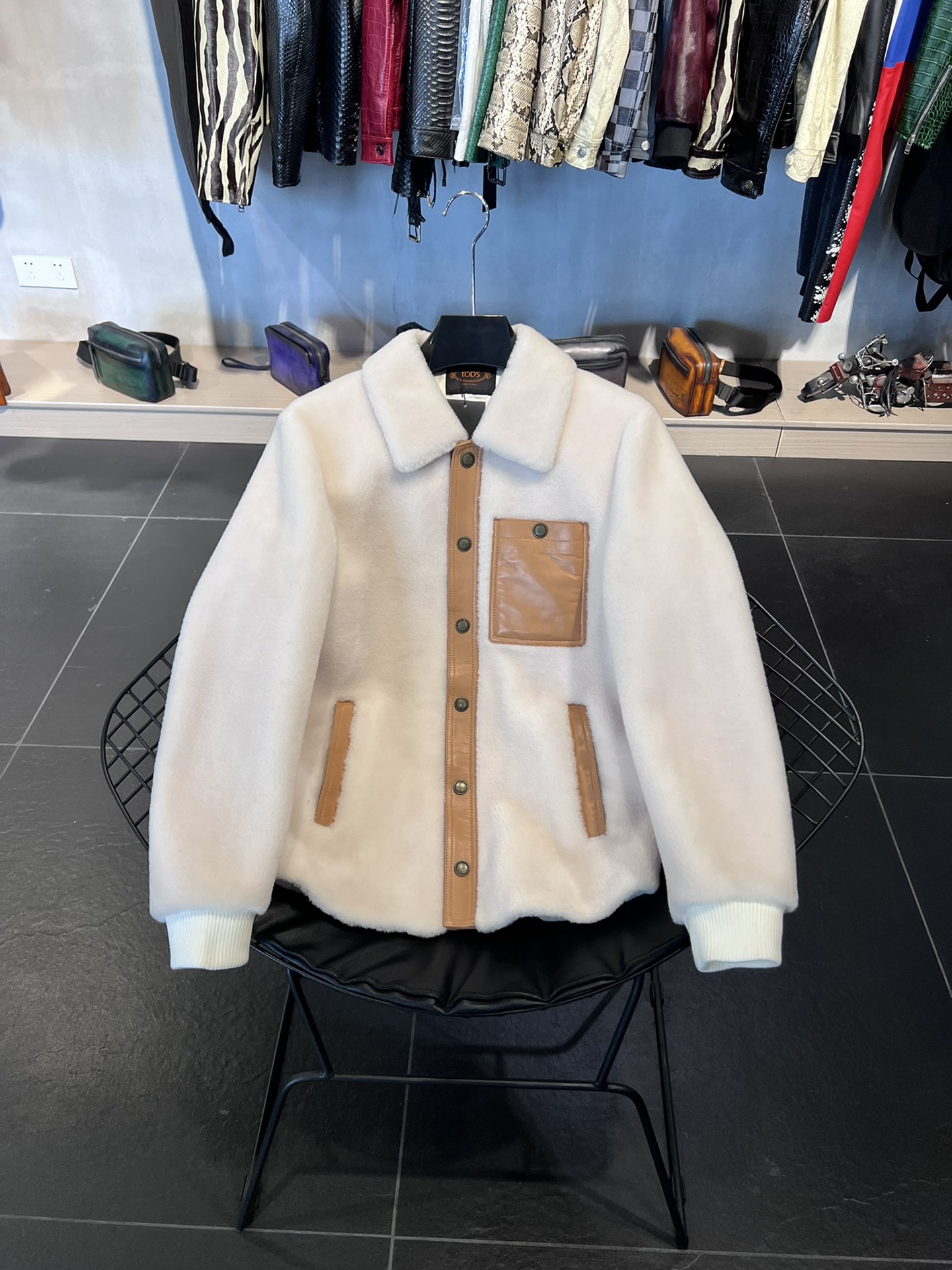 톰 포드 Tom Ford 레더 재킷