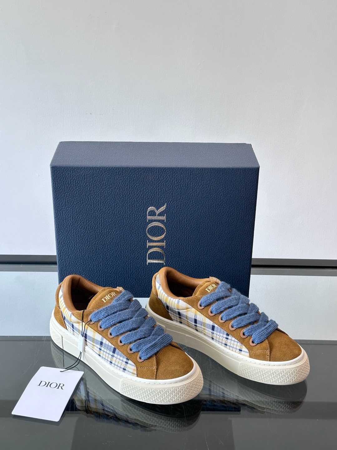 디올 Dior B33 스니커즈