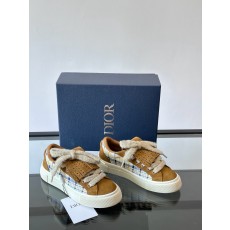 디올 Dior B33 스니커즈