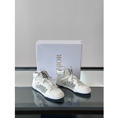 디올 Dior Christian Dior First 스니커즈