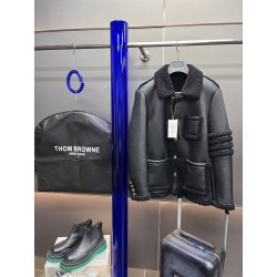 톰브라운 Thom Browne 레더자켓