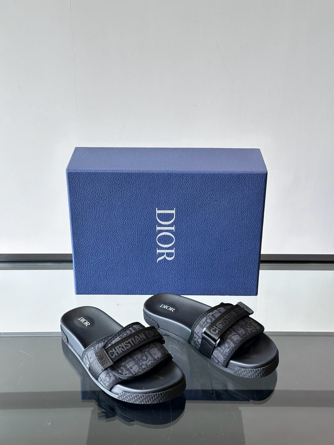 디올 Dior 슬리퍼