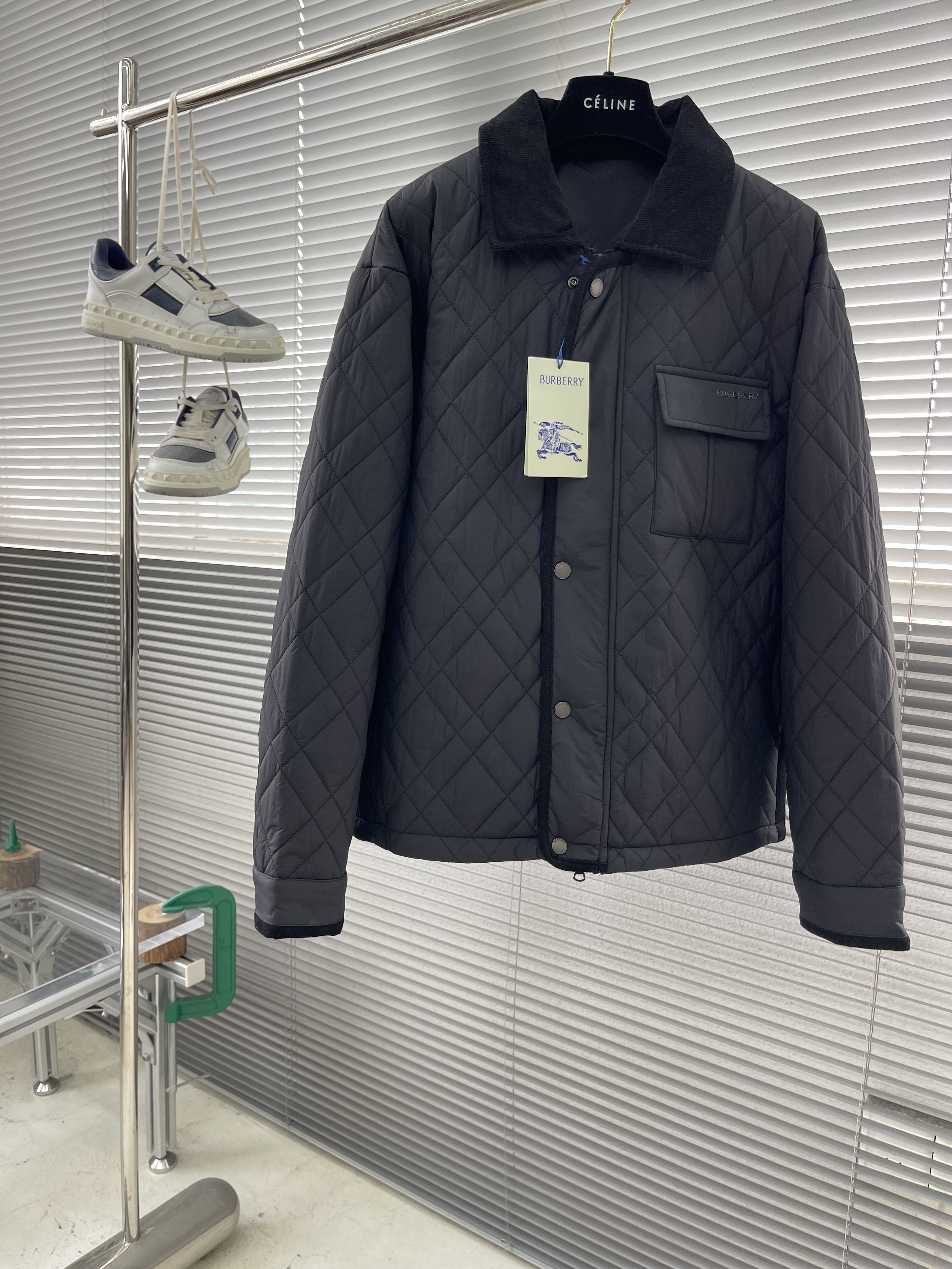 버버리 Burberry 패딩。