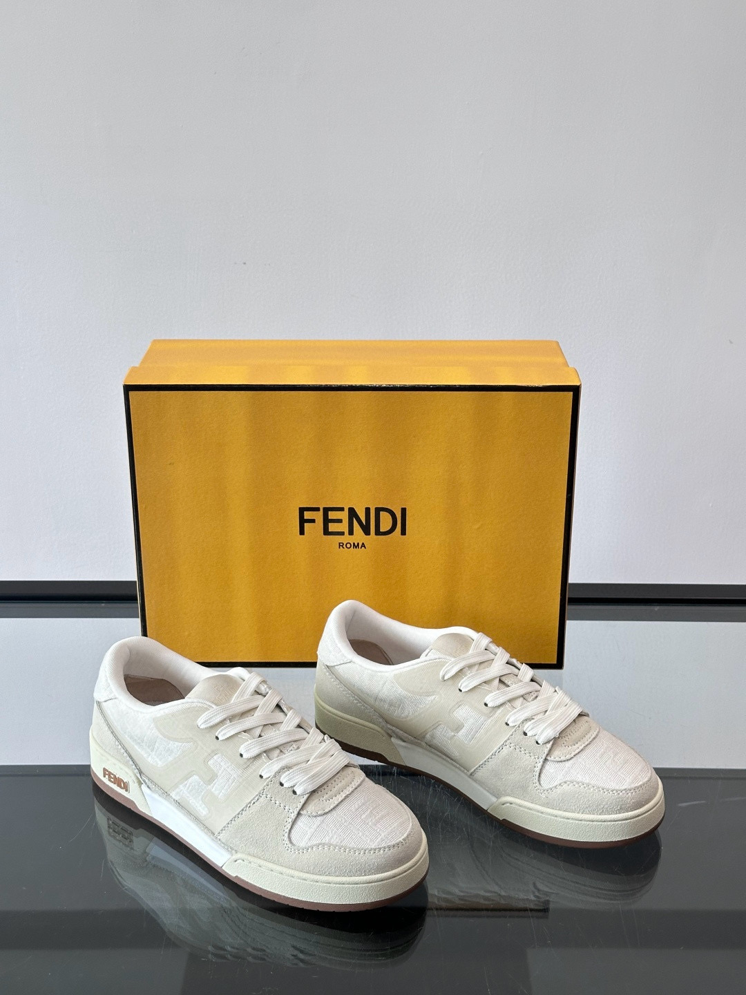 펜디 Fendi Match 스니커즈 White