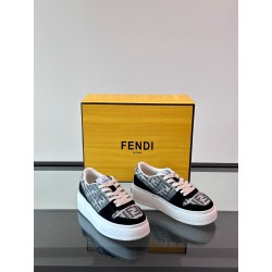 펜디 Fendi 스니커즈