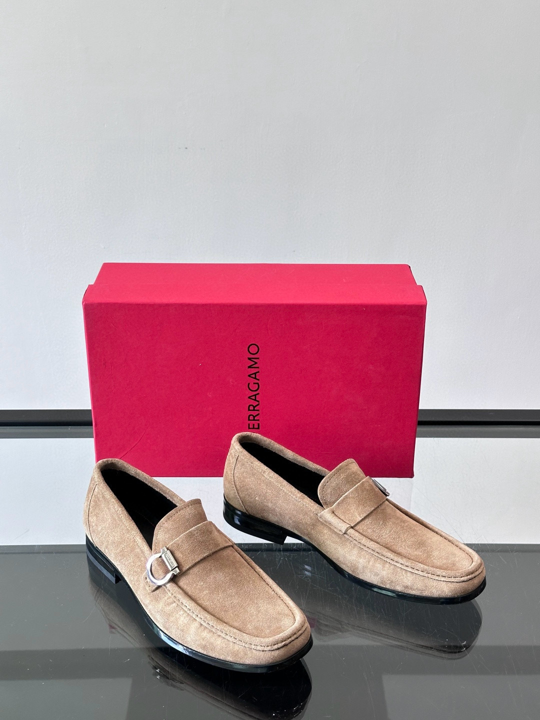 살바토레 페라가모 Salvatore Ferragamo 로퍼 슈즈