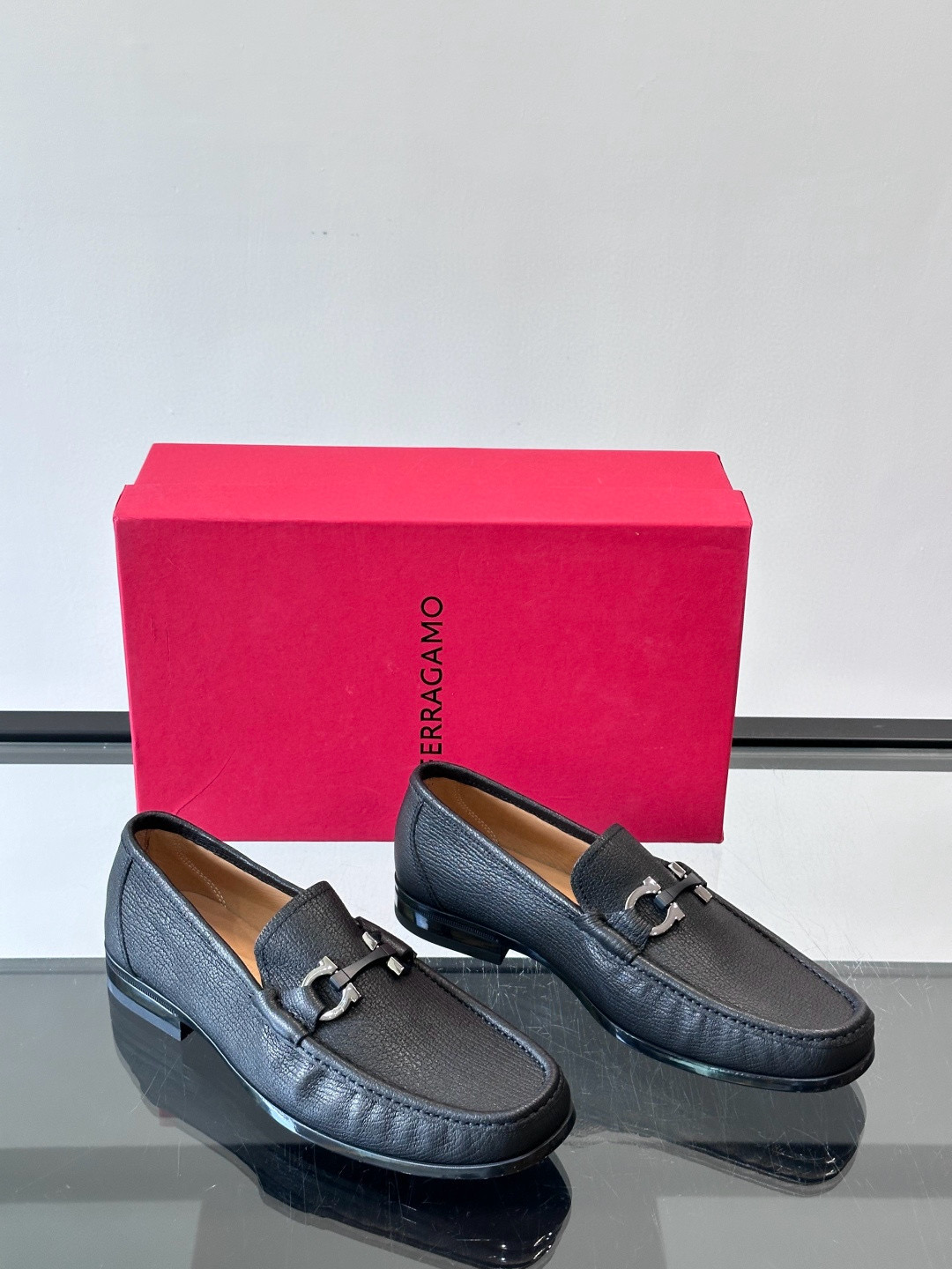 살바토레 페라가모 Salvatore Ferragamo 로퍼 슈즈