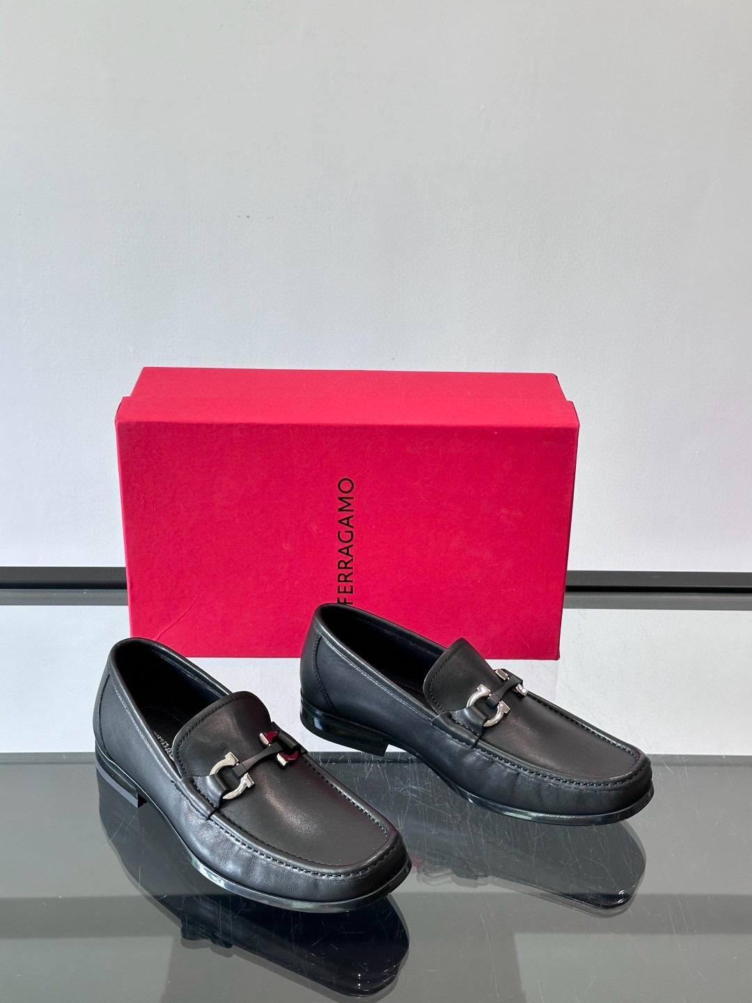 살바토레 페라가모 Salvatore Ferragamo 로퍼 슈즈