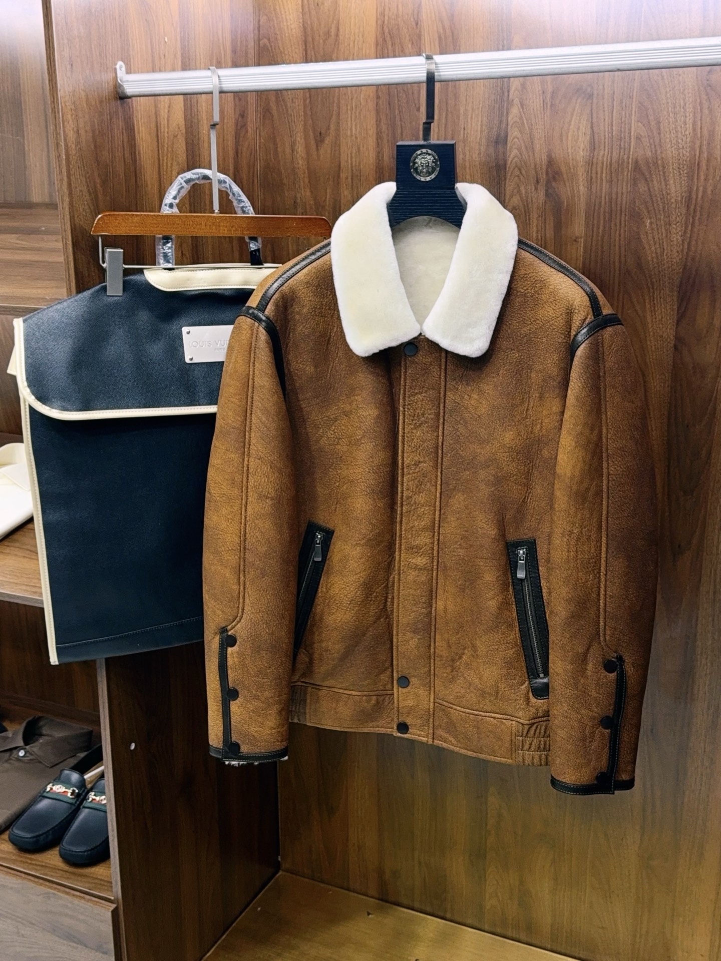 루이비통 Louis Vuitton 레더자켓