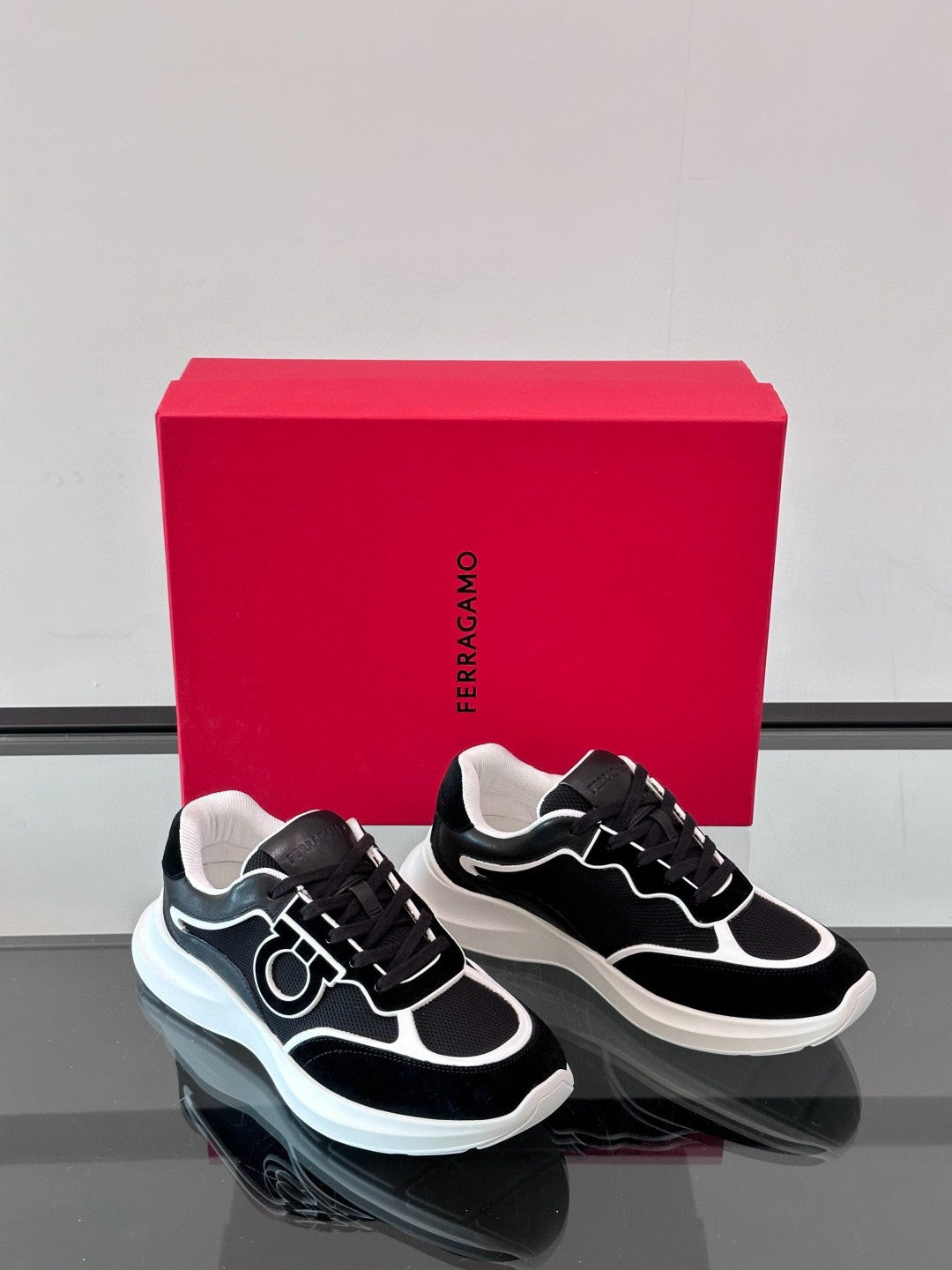 살바토레 페라가모 Salvatore Ferragamo 스니커즈