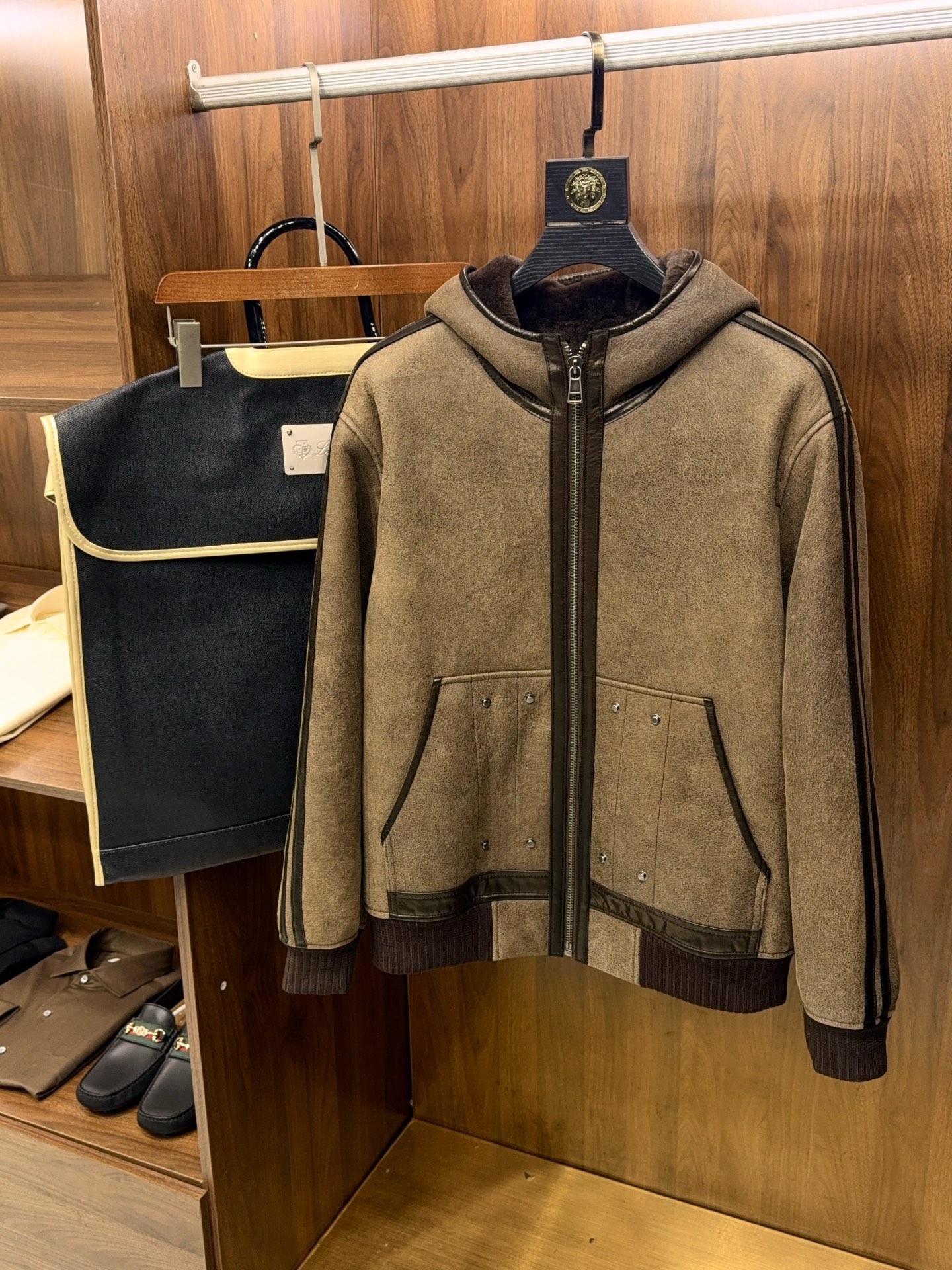 로로피아나 Loro Piana 레더자켓