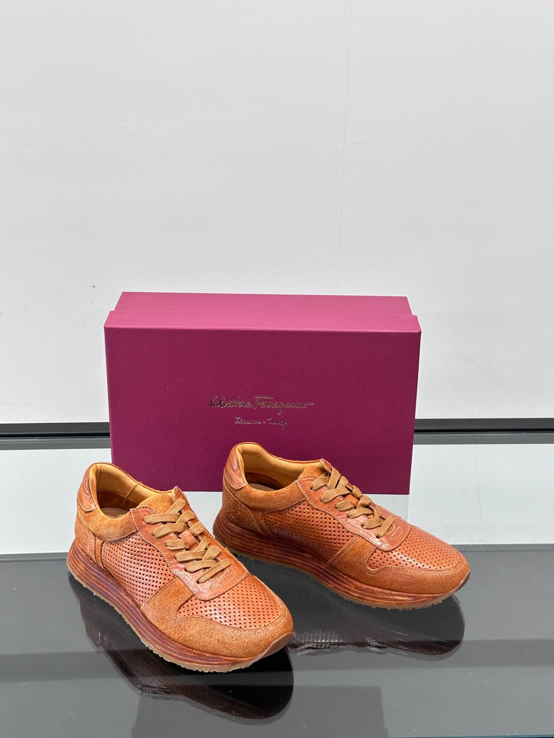 살바토레 페라가모 Salvatore Ferragamo 스니커즈