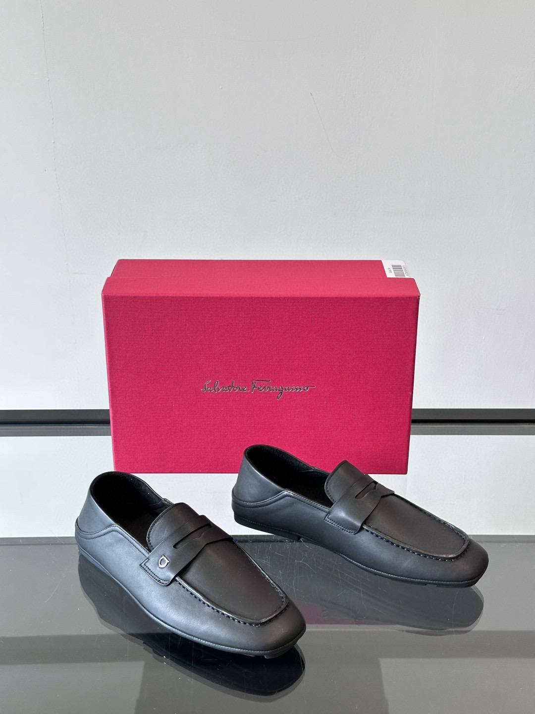 살바토레 페라가모 Salvatore Ferragamo 로퍼