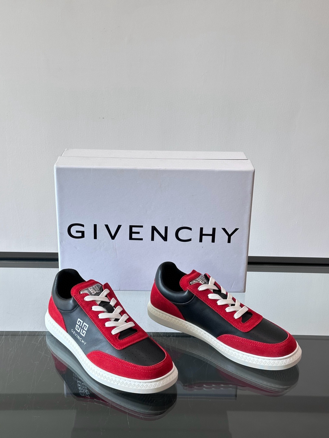 지방시 Givenchy 스니커즈