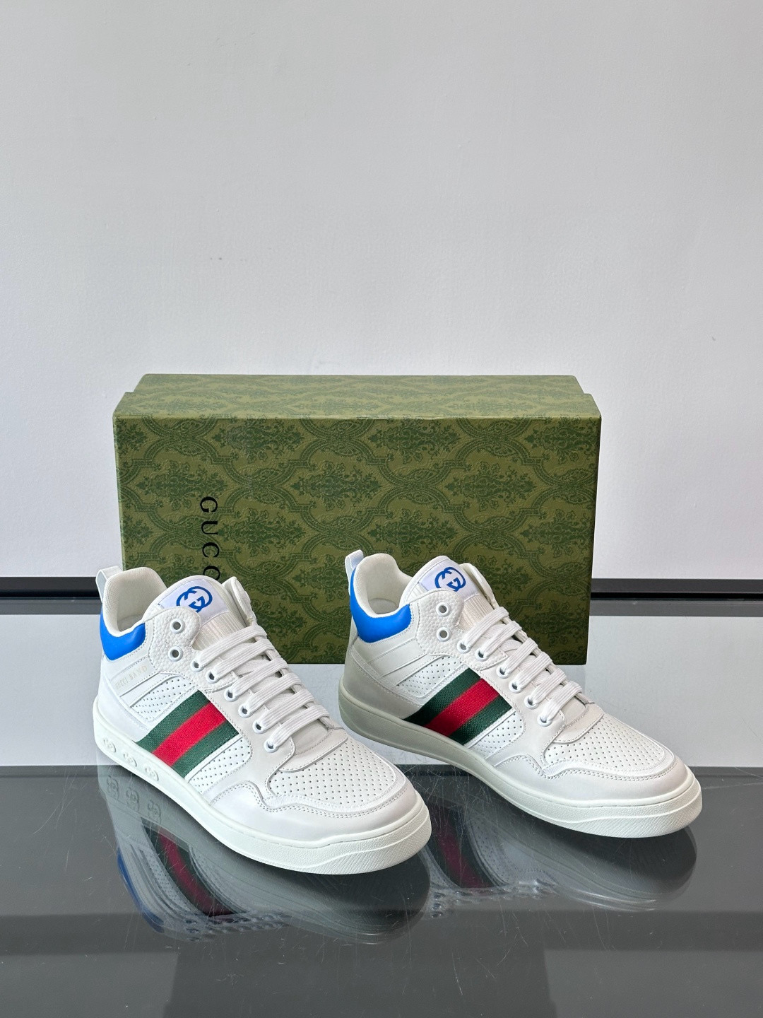 구찌 Gucci 스니커즈