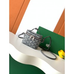 고야드 Goyard 8317 MUSE NANO 파우치