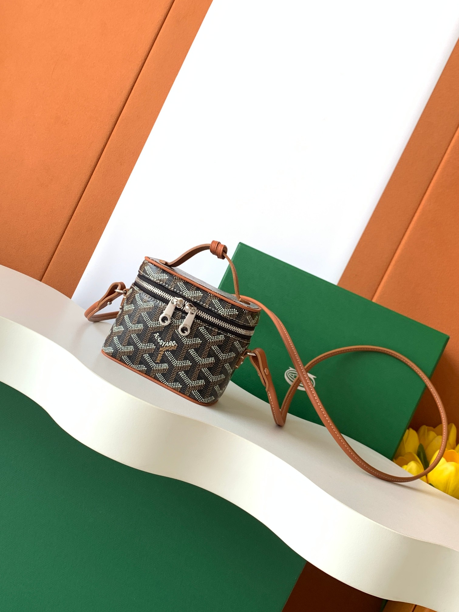 고야드 Goyard 8317 MUSE NANO 파우치