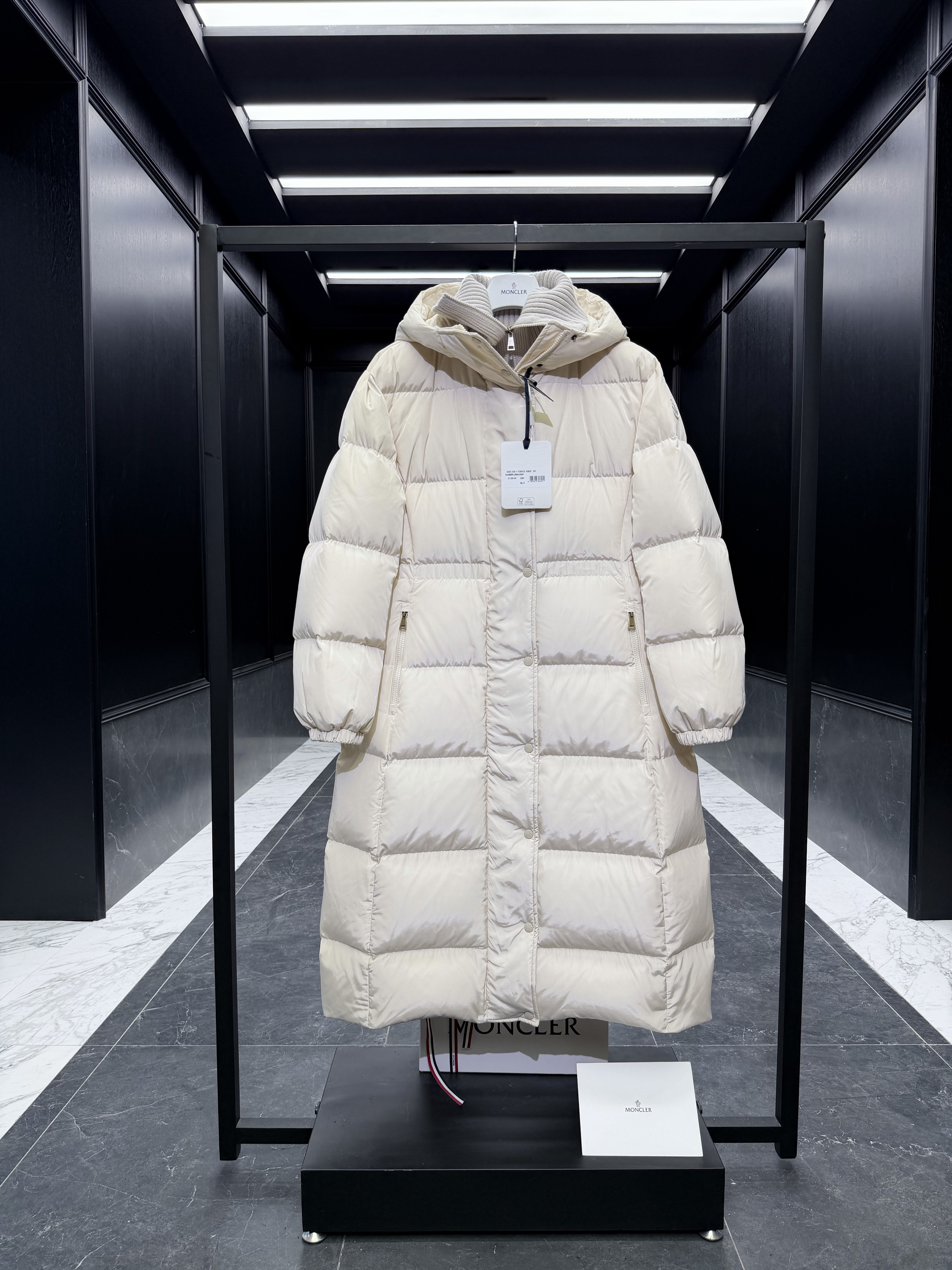 몽클레어 Moncler Chamer 롱 다운재킷
