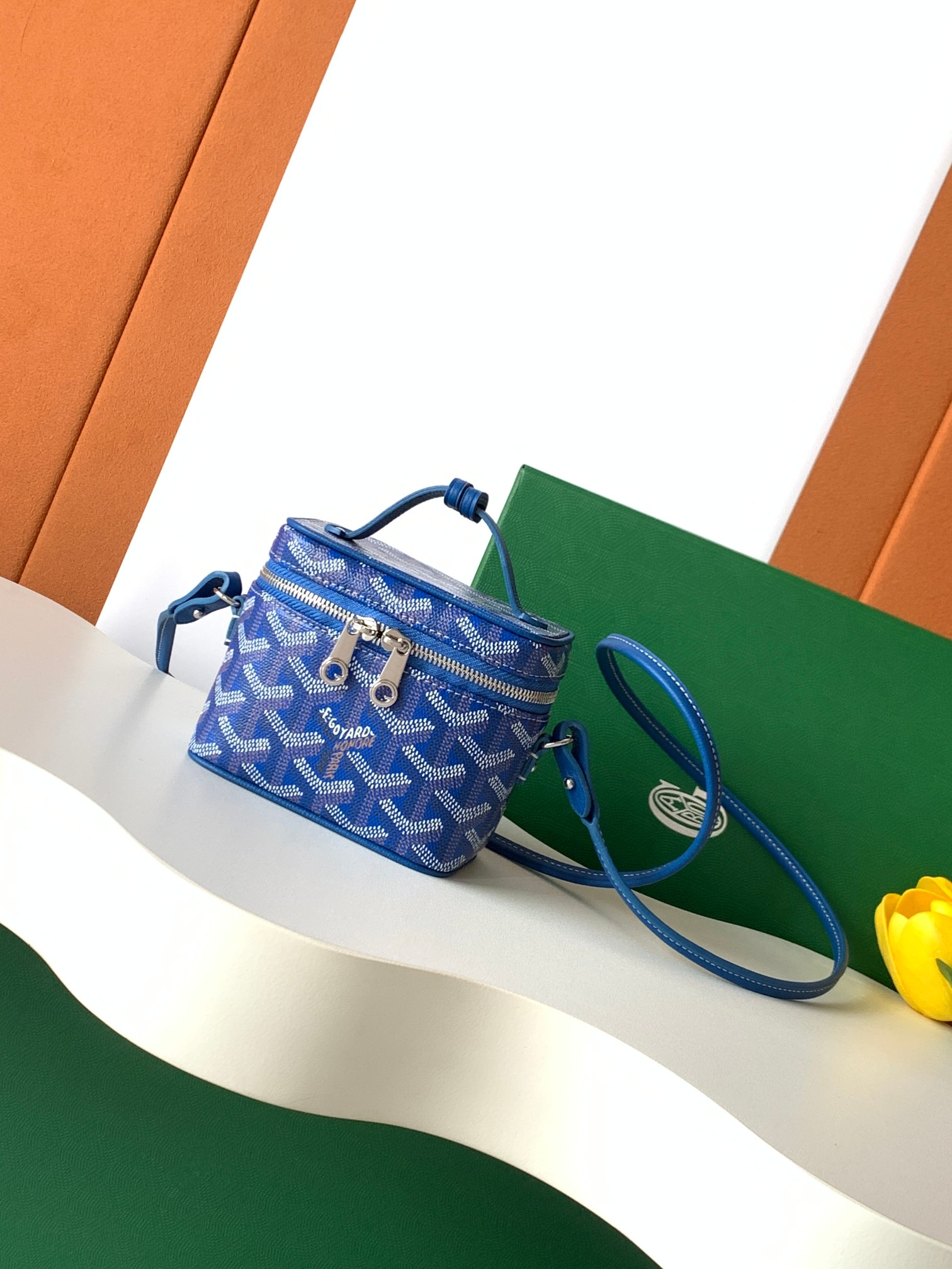 고야드 Goyard 8317 MUSE NANO 파우치